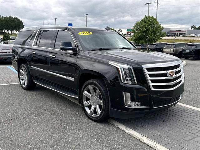 used 2018 Cadillac Escalade ESV car, priced at $31,132