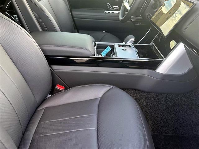 new 2025 Land Rover Range Rover car, priced at $119,915