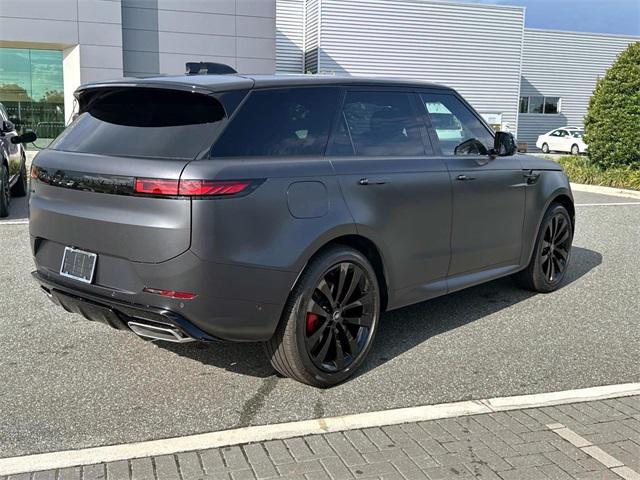 new 2025 Land Rover Range Rover Sport car, priced at $104,505