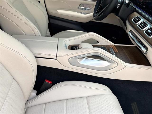 used 2025 Mercedes-Benz GLE 350 car, priced at $55,879