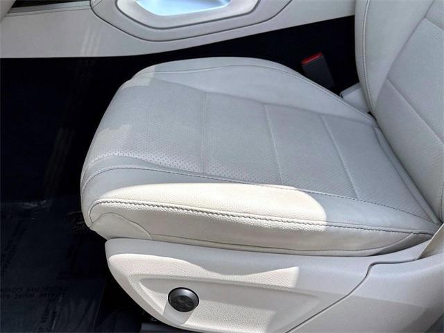 used 2025 Mercedes-Benz GLE 350 car, priced at $57,998