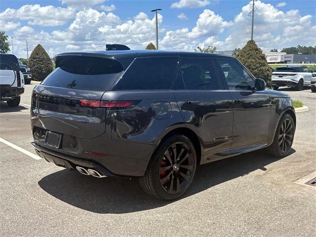 new 2025 Land Rover Range Rover Sport car, priced at $118,475