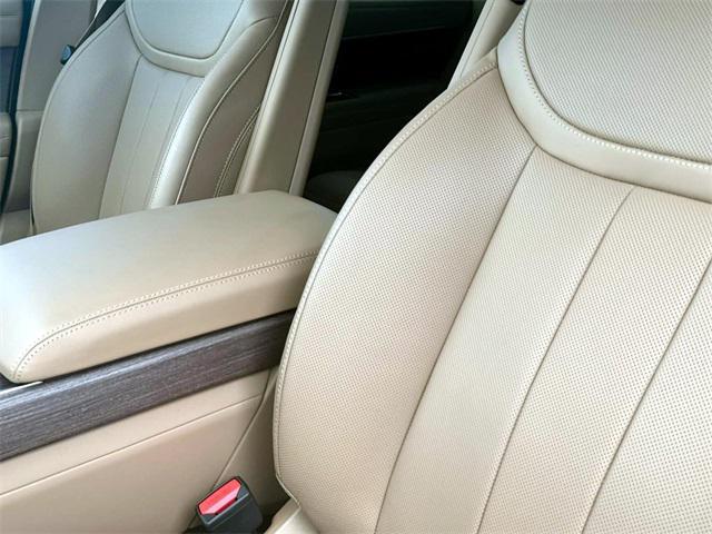 new 2025 Land Rover Range Rover car, priced at $125,965
