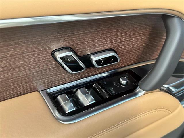 new 2025 Land Rover Range Rover car, priced at $125,965