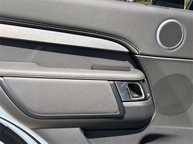 new 2025 Land Rover Discovery car, priced at $67,778