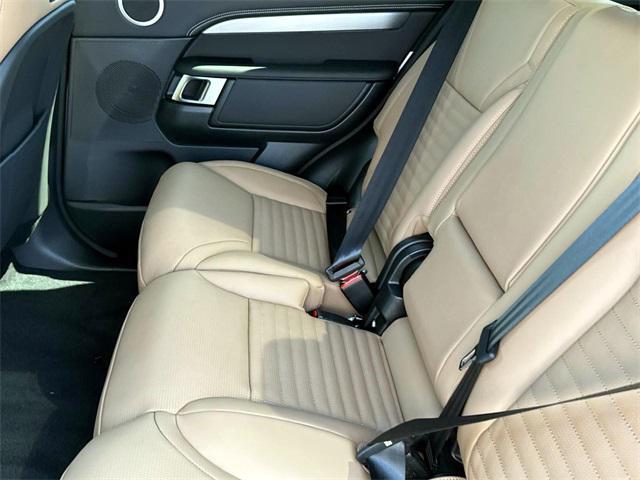 new 2025 Land Rover Discovery car, priced at $67,778
