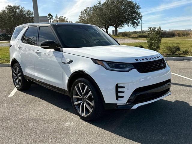 new 2025 Land Rover Discovery car, priced at $76,053