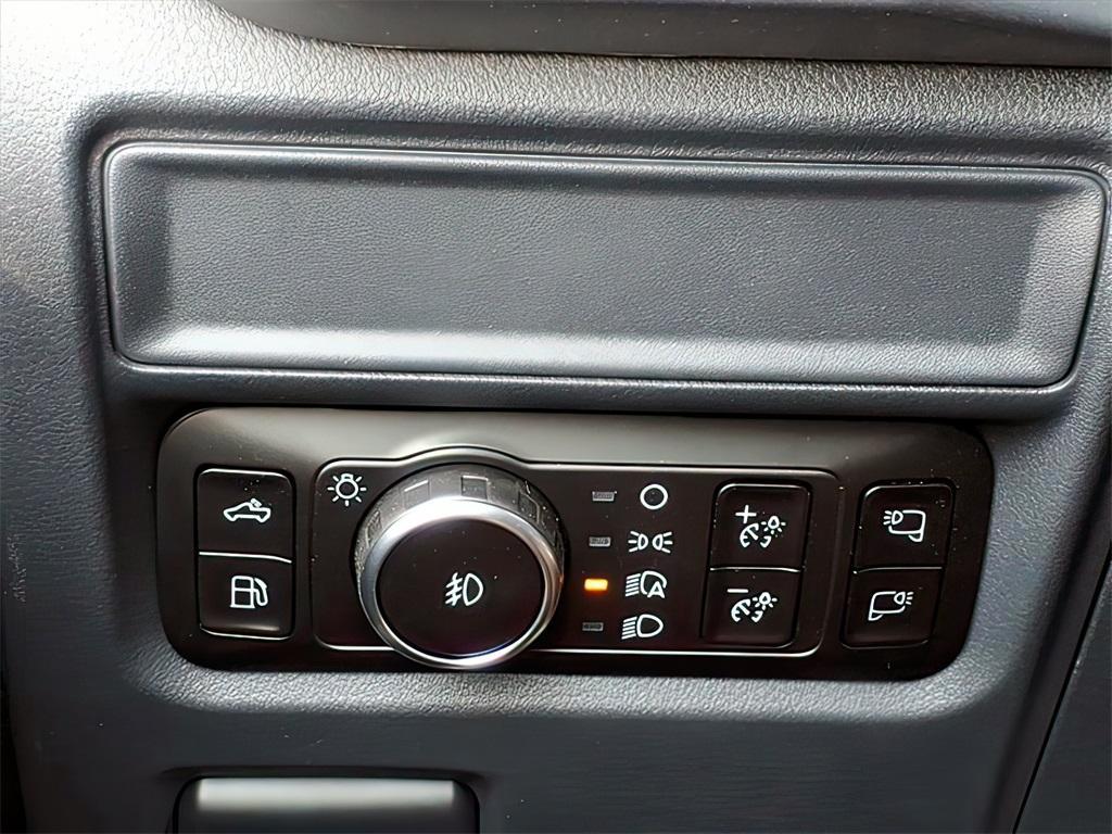 new 2025 Ford F-150 car, priced at $59,305