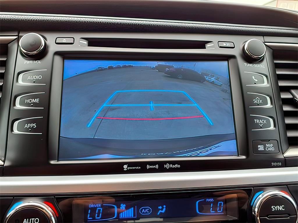 used 2016 Toyota Highlander car, priced at $13,082