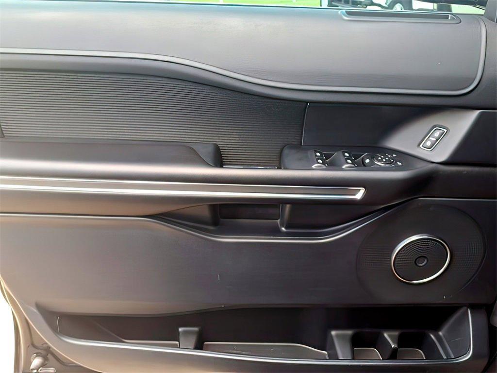 used 2019 Ford Expedition car, priced at $21,143