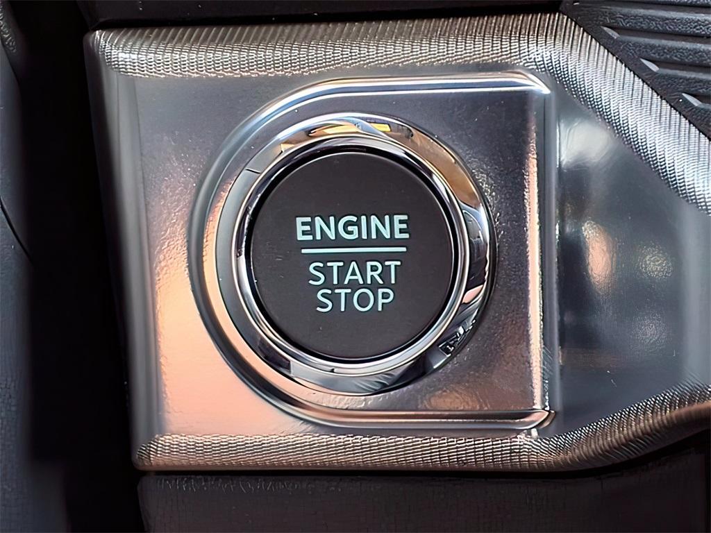 new 2025 Ford F-150 car, priced at $67,894
