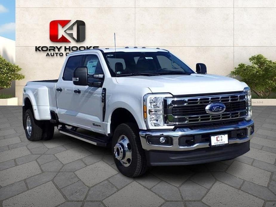 new 2024 Ford F-350 car, priced at $70,100