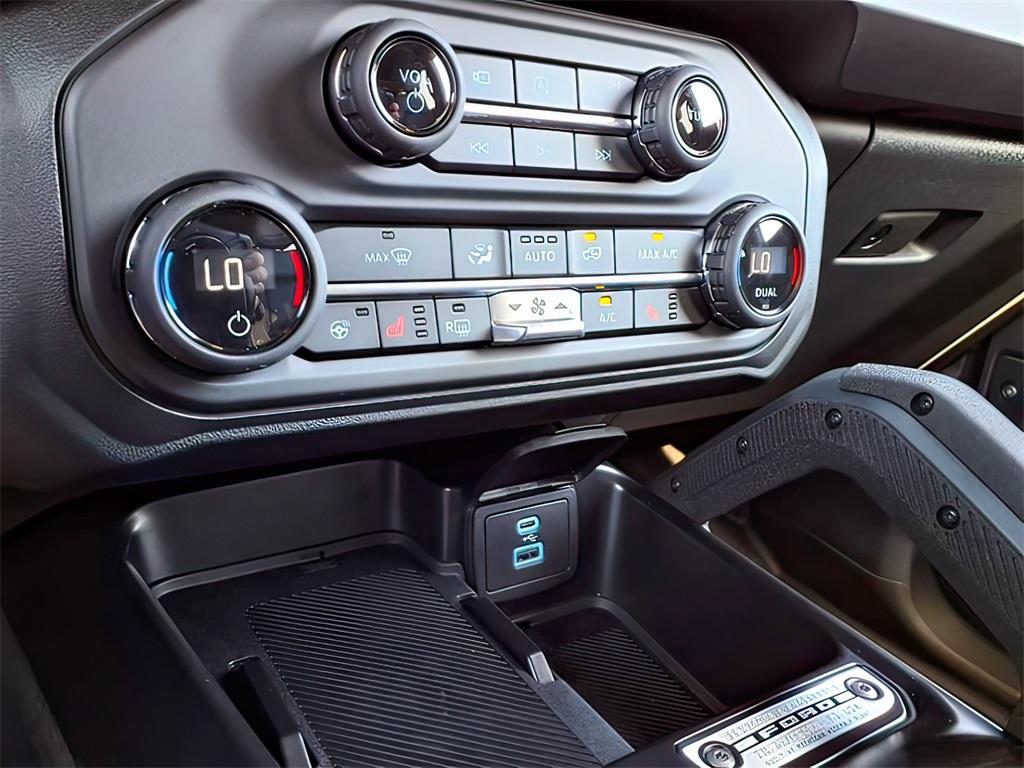 new 2025 Ford Bronco car, priced at $59,500