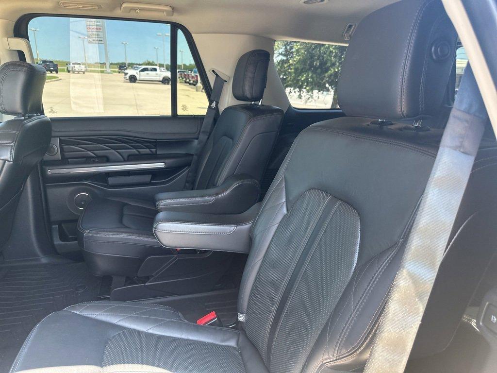 used 2019 Ford Expedition car, priced at $31,999
