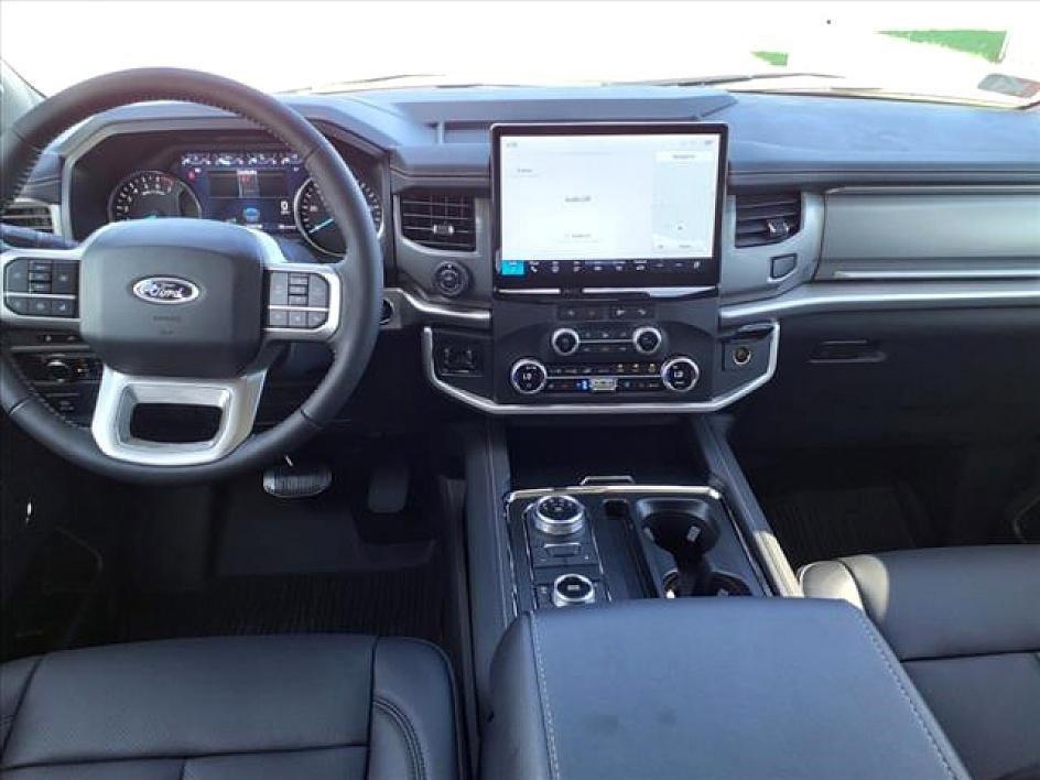 new 2024 Ford Expedition car, priced at $69,983