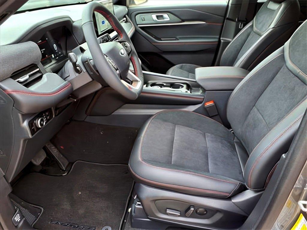 new 2025 Ford Explorer car, priced at $55,674