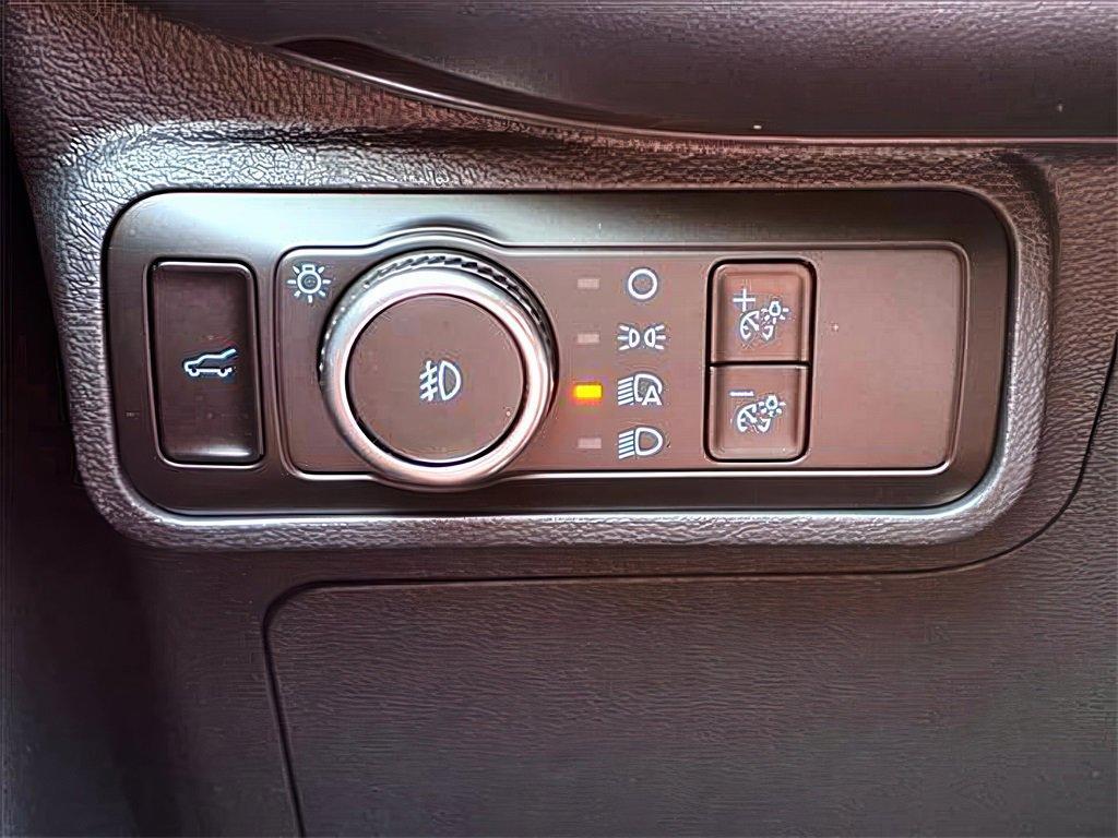 new 2025 Ford Explorer car, priced at $55,674