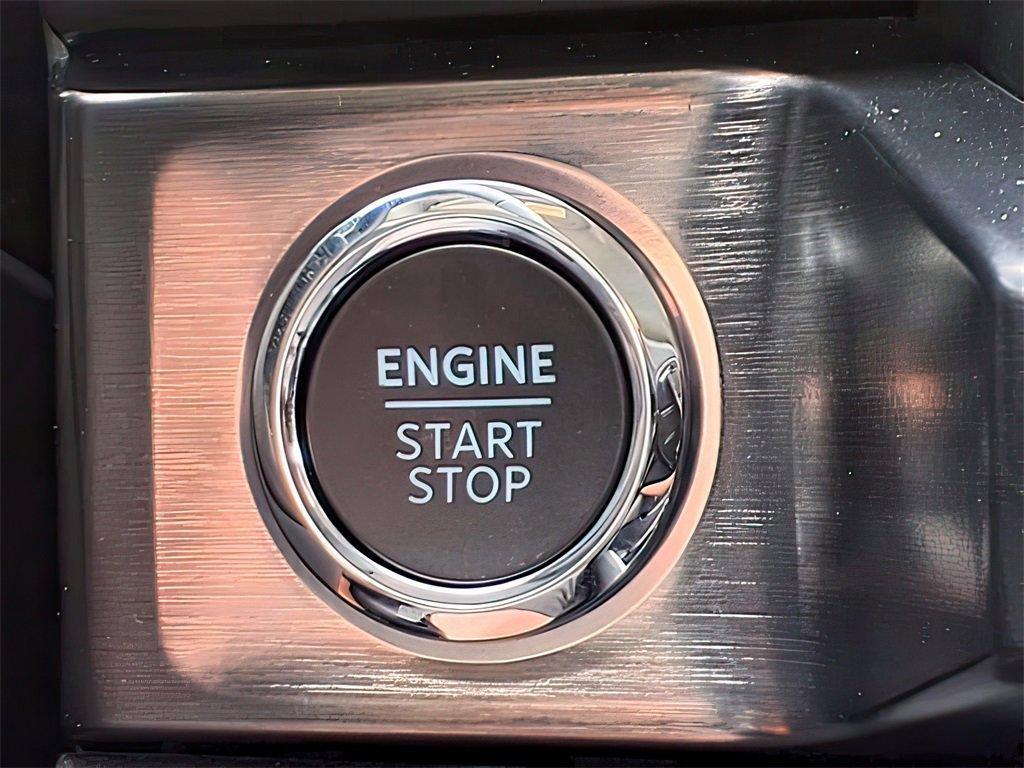new 2025 Ford F-250 car, priced at $71,715
