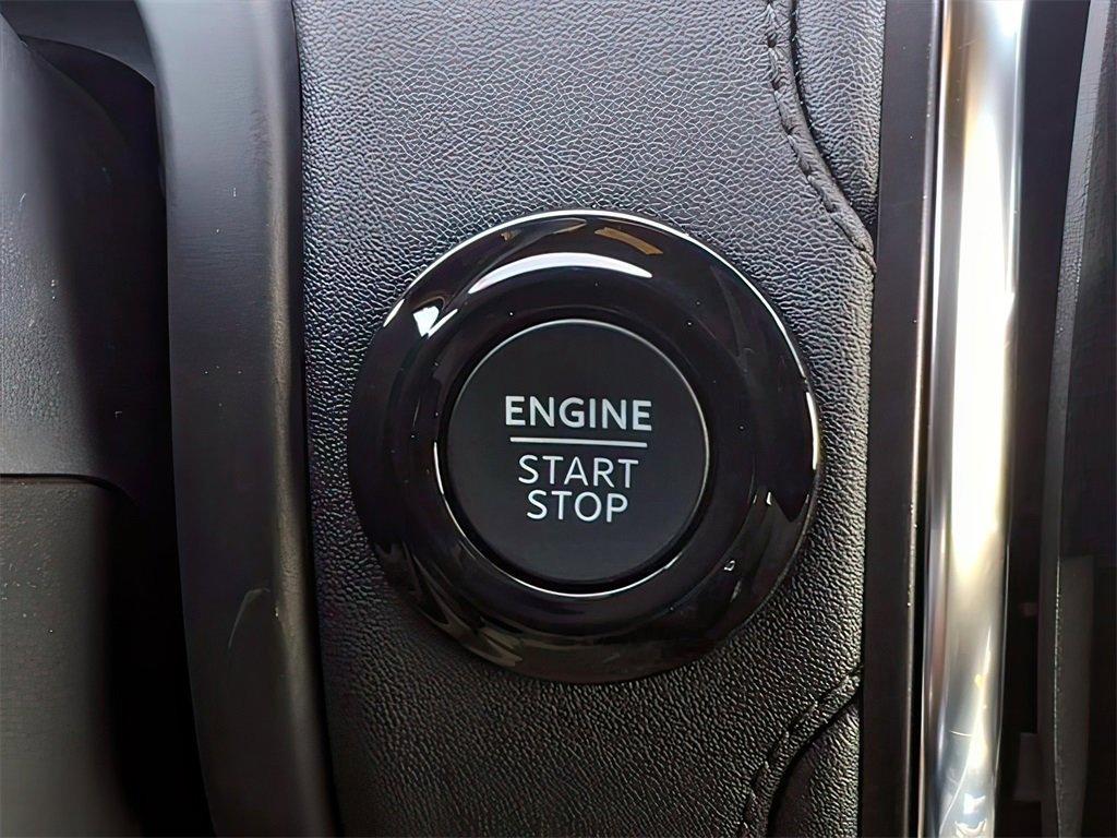 new 2025 Ford Expedition car, priced at $83,500