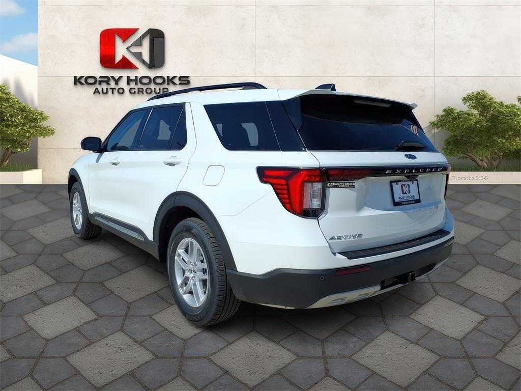 new 2025 Ford Explorer car, priced at $43,960