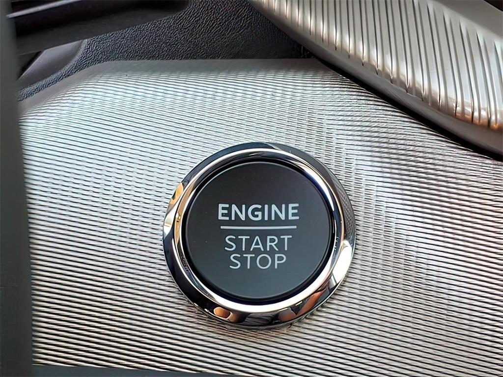 new 2025 Ford Explorer car, priced at $43,960