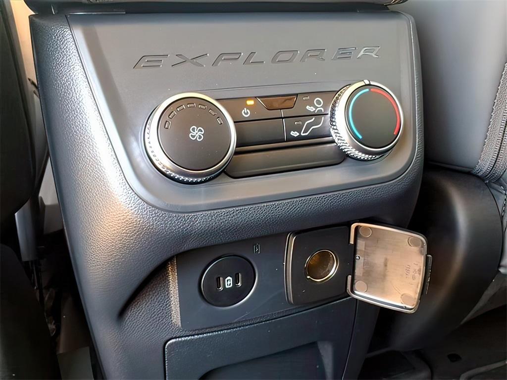 new 2025 Ford Explorer car, priced at $43,960