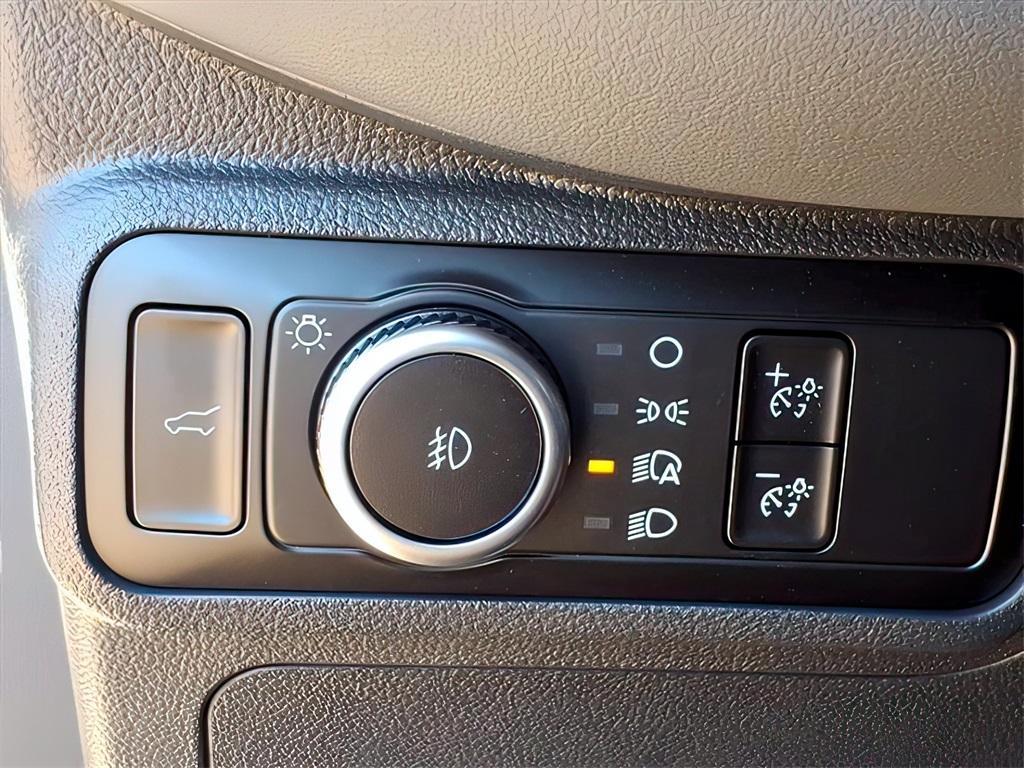 new 2025 Ford Explorer car, priced at $43,960