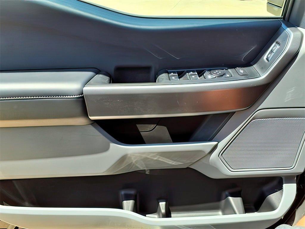 new 2025 Ford F-250 car