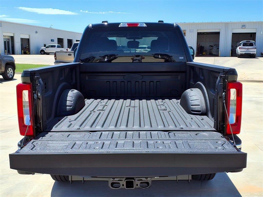 new 2025 Ford F-250 car