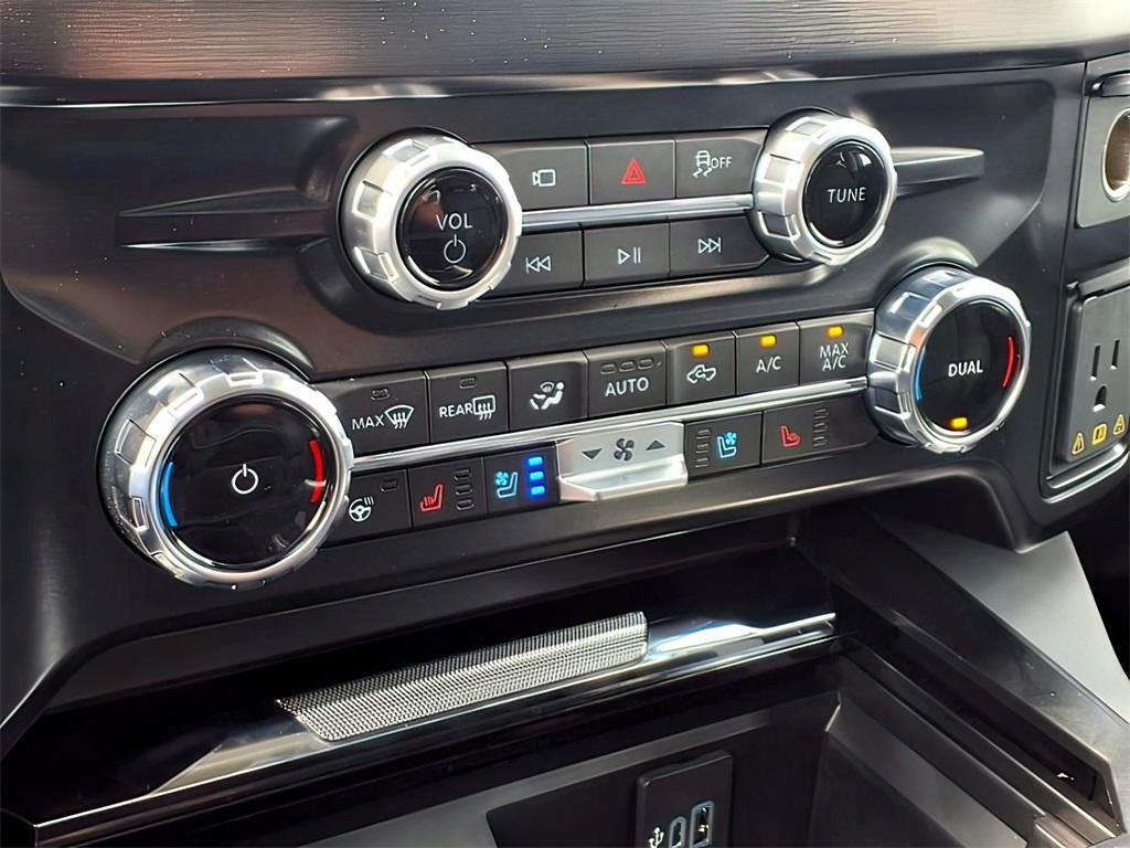 new 2025 Ford F-250 car, priced at $81,000