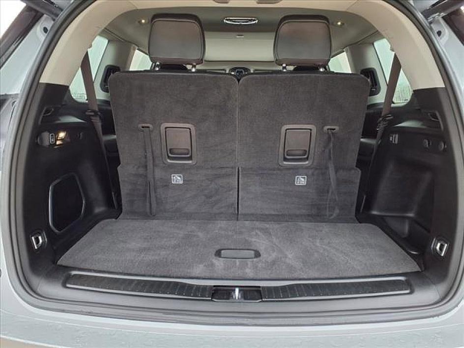 used 2021 Jeep Grand Cherokee L car, priced at $25,888
