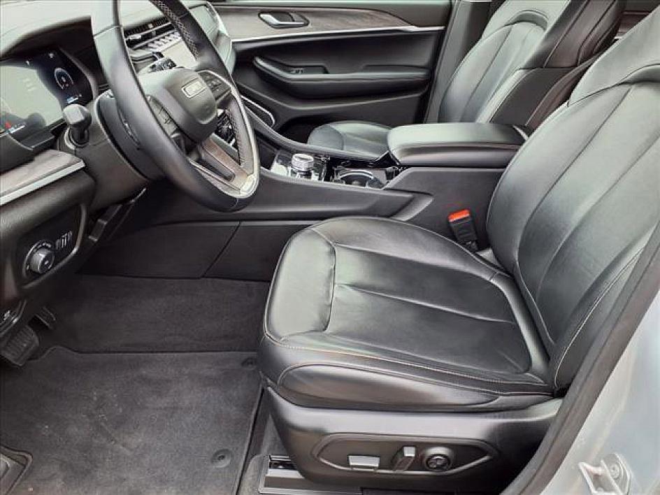 used 2021 Jeep Grand Cherokee L car, priced at $25,888