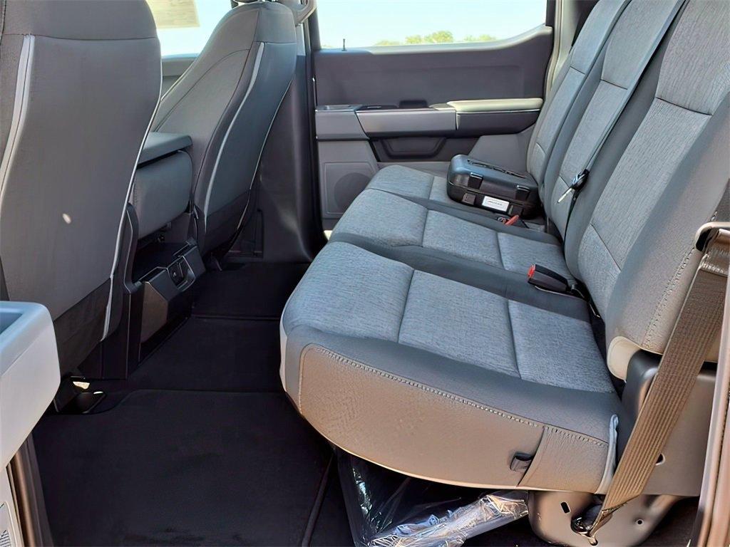 new 2025 Ford F-250 car, priced at $67,367