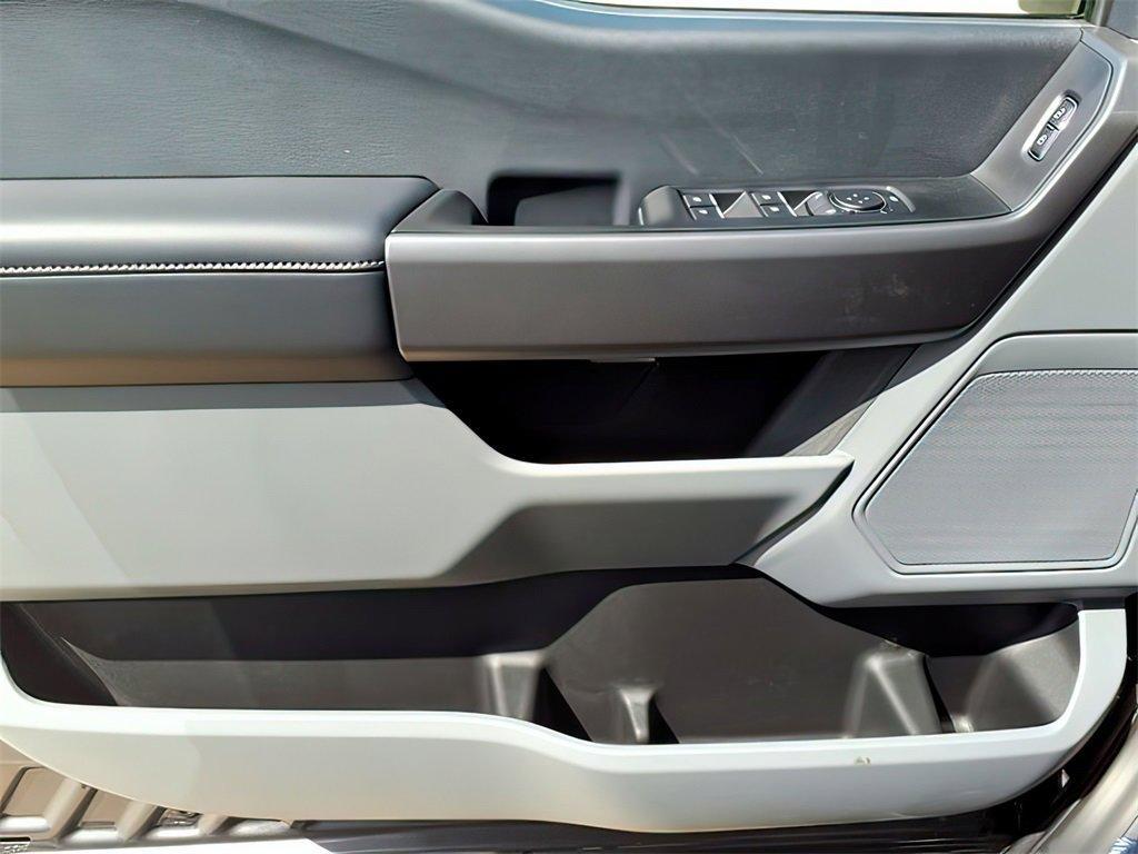 new 2025 Ford F-250 car, priced at $67,367