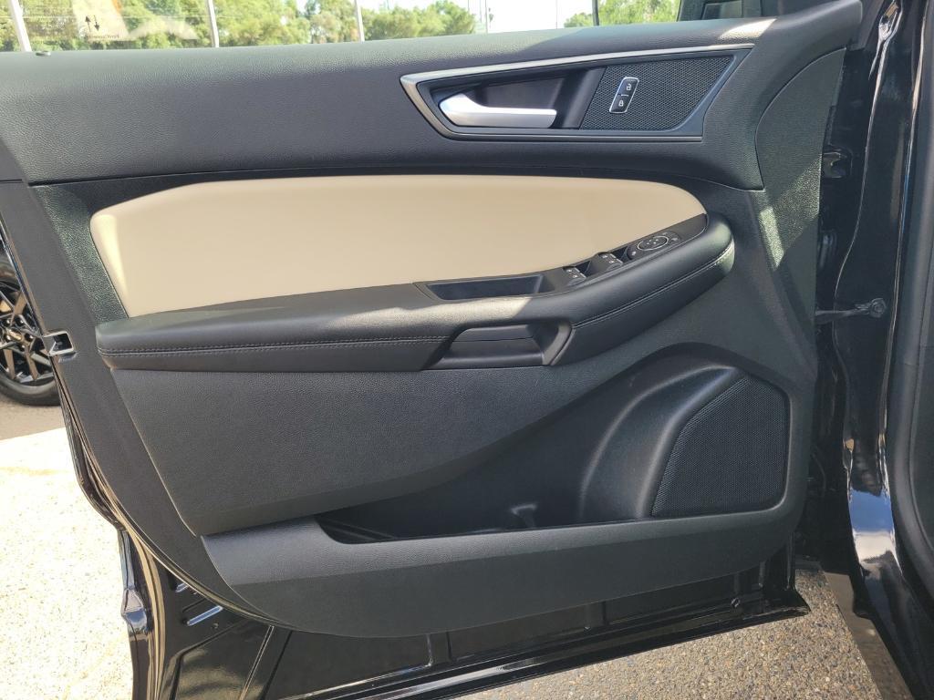 used 2024 Ford Edge car, priced at $29,994