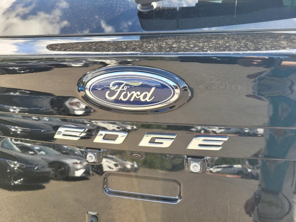 used 2024 Ford Edge car, priced at $29,994