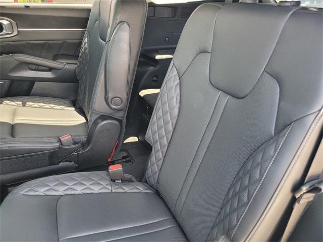 used 2023 Kia Sorento car, priced at $41,892