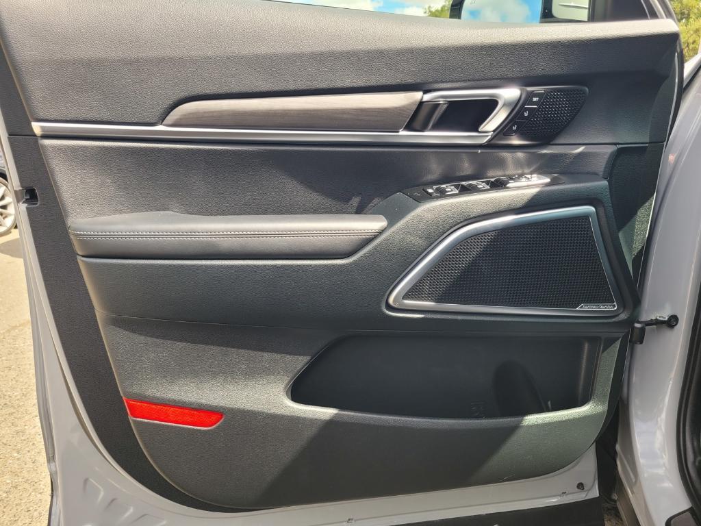 used 2024 Kia Telluride car, priced at $47,384
