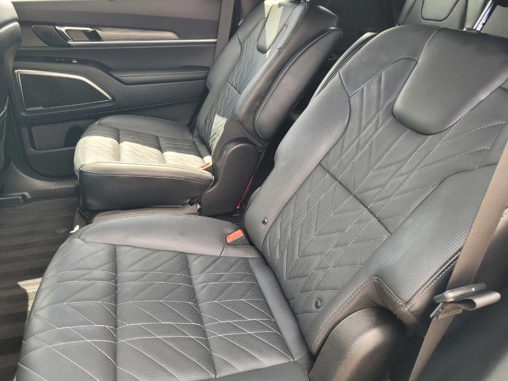 used 2024 Kia Telluride car, priced at $47,384