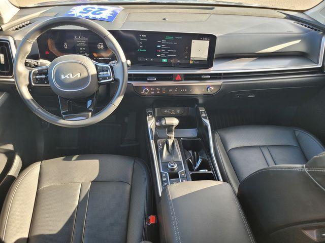 used 2025 Kia Sorento car, priced at $33,762