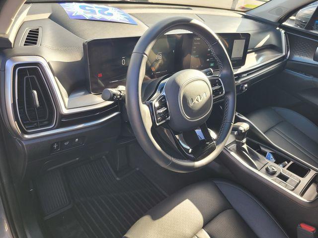 used 2025 Kia Sorento car, priced at $33,762