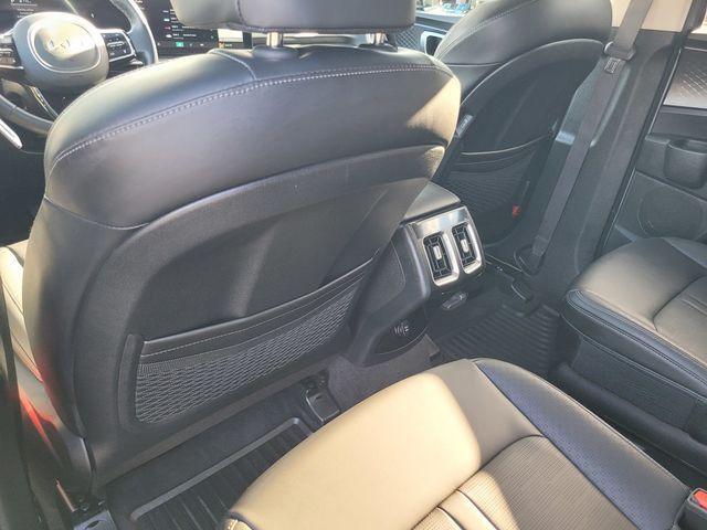 used 2025 Kia Sorento car, priced at $33,762