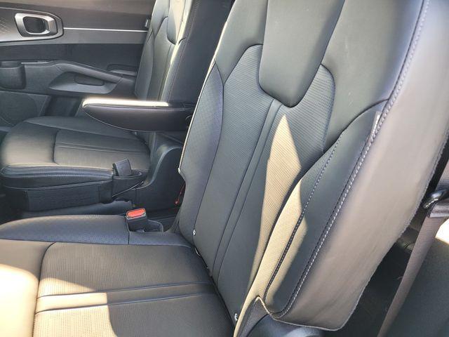 used 2025 Kia Sorento car, priced at $33,762