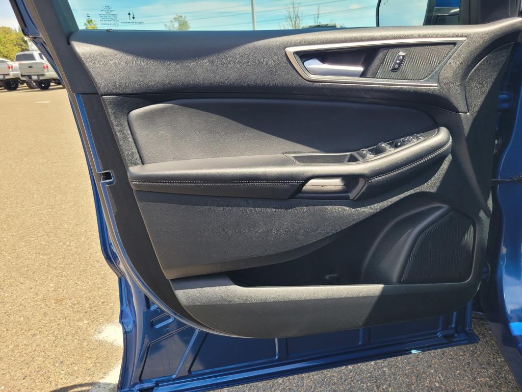 used 2024 Ford Edge car, priced at $27,730