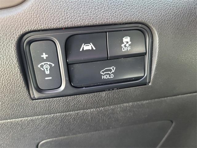 used 2023 Kia Sorento car, priced at $33,314