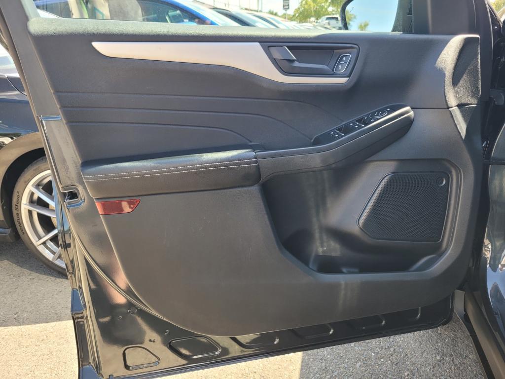 used 2022 Ford Escape car, priced at $22,649