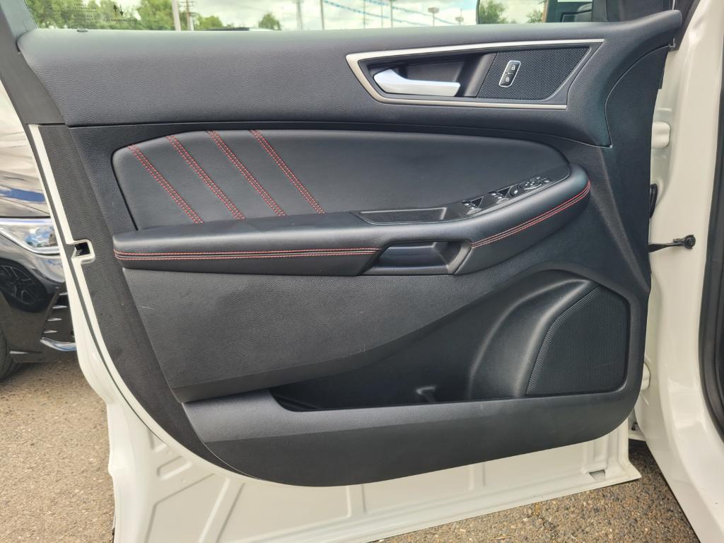 used 2022 Ford Edge car, priced at $33,447
