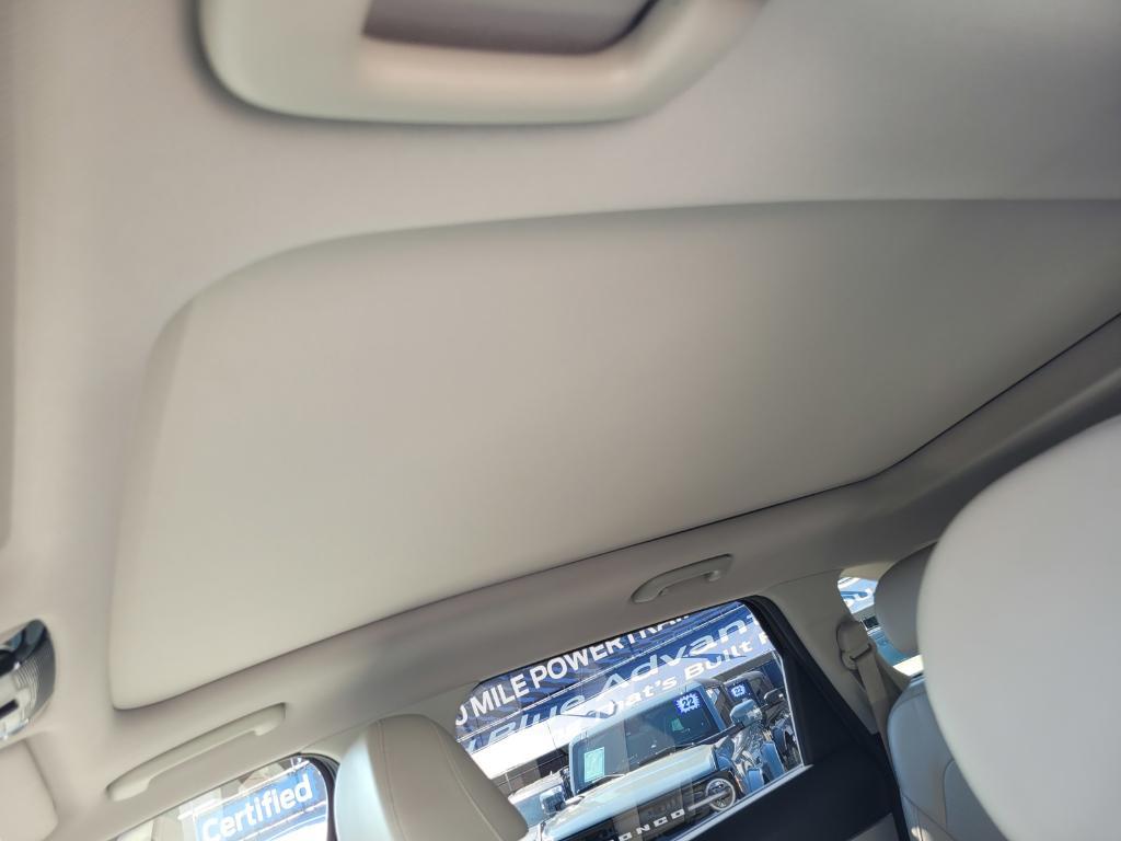 used 2023 Kia Sorento Hybrid car, priced at $29,379