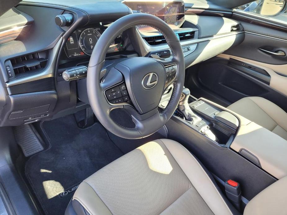 used 2020 Lexus ES 350 car, priced at $33,239