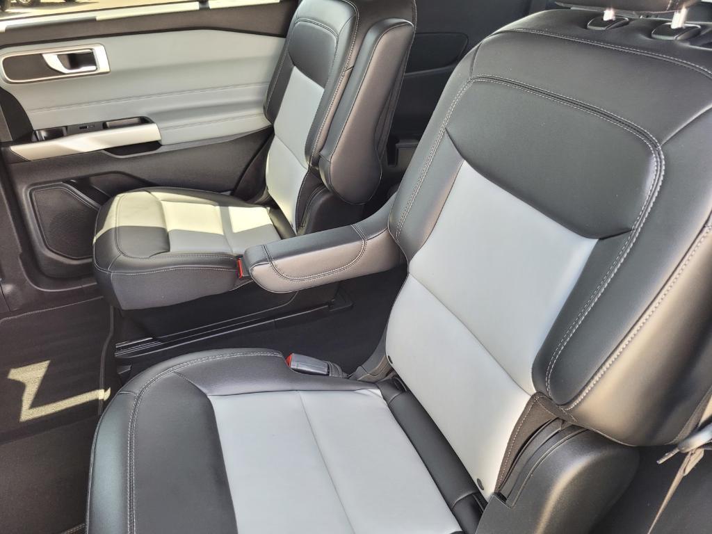 used 2022 Ford Explorer car, priced at $29,139